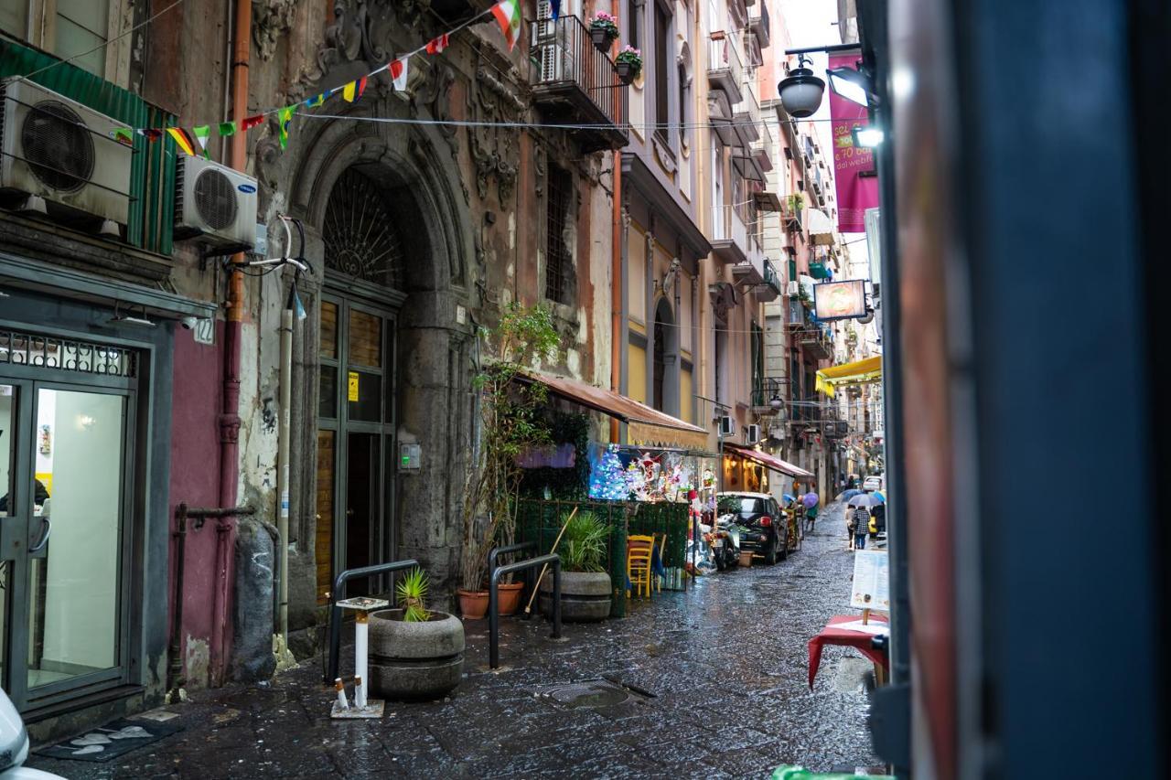 B&B Napoli Time Exteriör bild