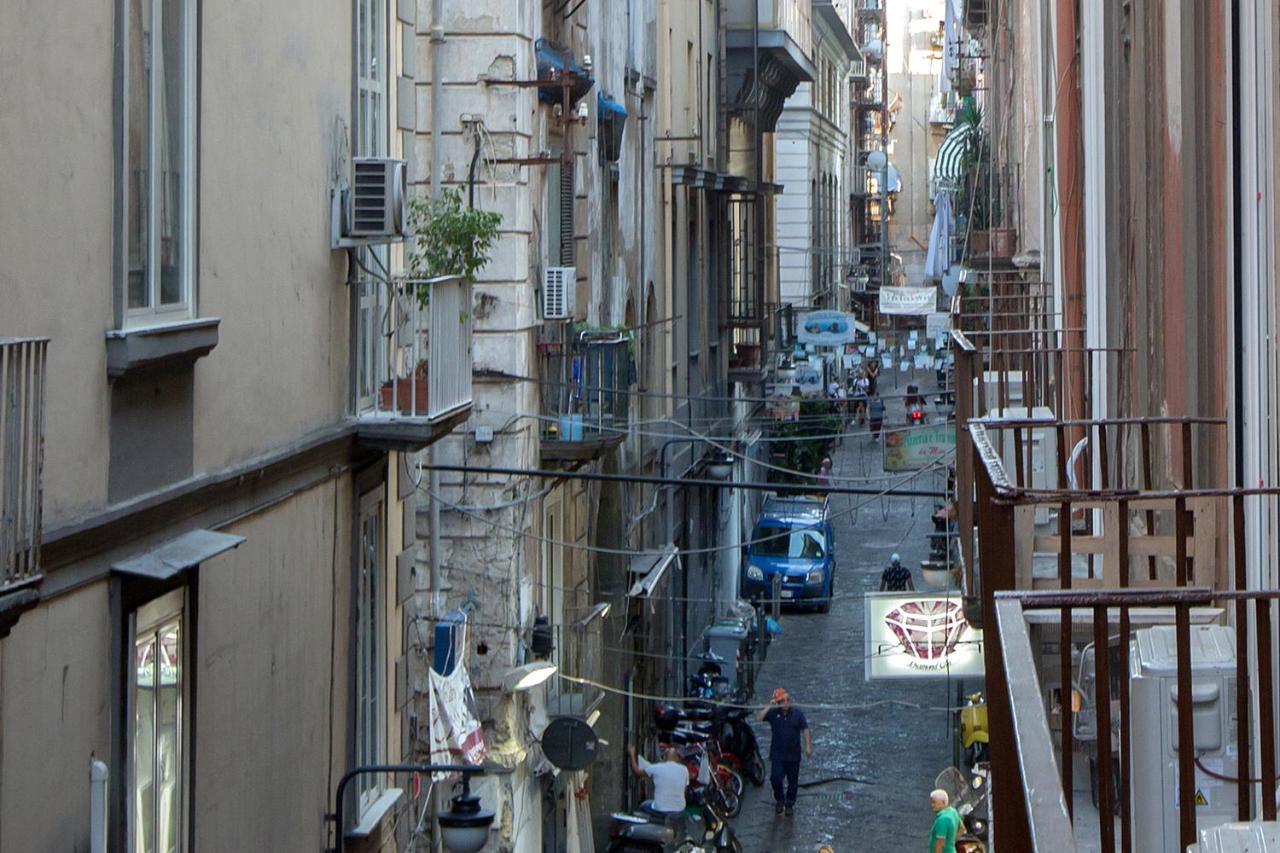 B&B Napoli Time Exteriör bild
